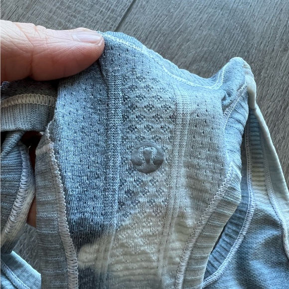 Lululemon Swiftly Tech Racerback Size 4 - Picture 3 of 5